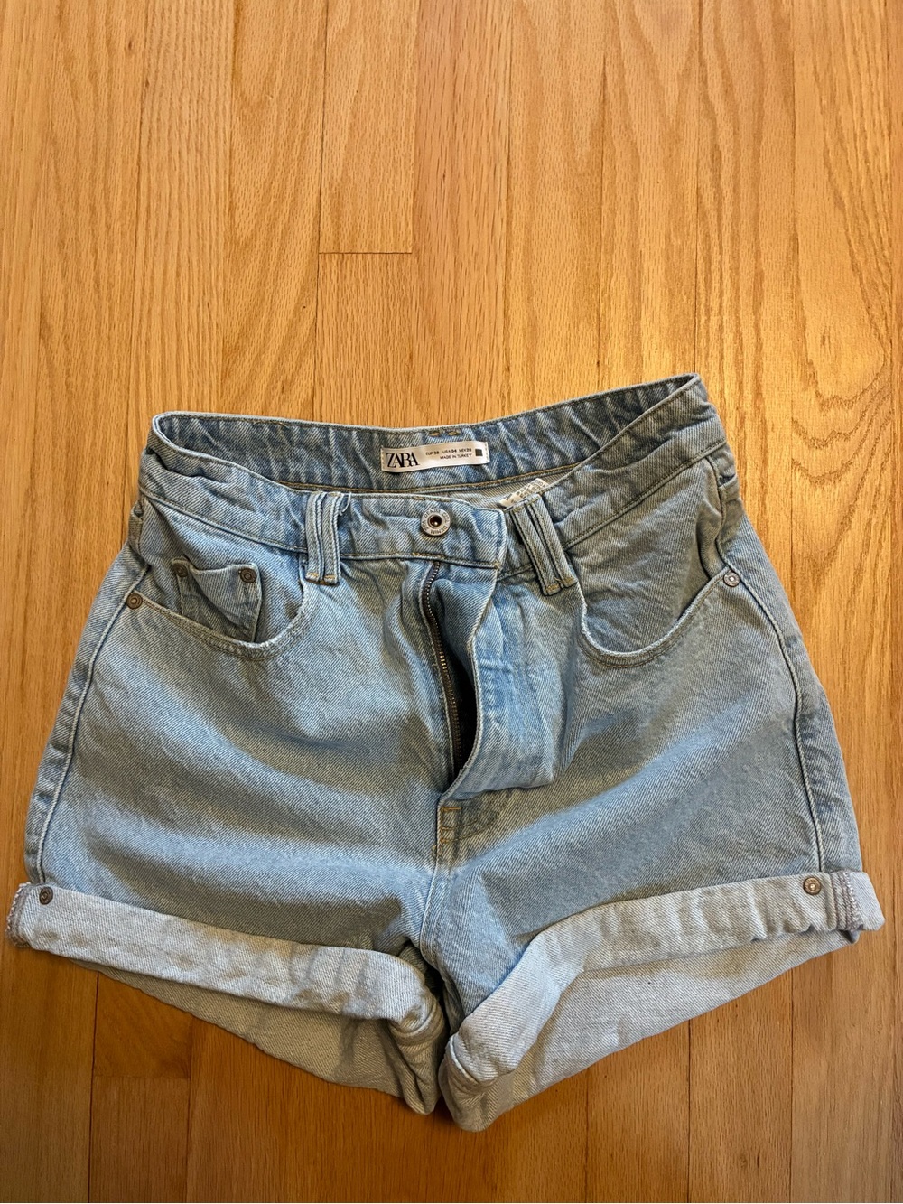 Zara Light Blue Denim Rolled-Hem Women's Shorts